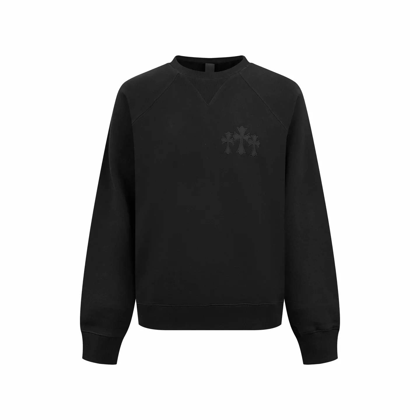 P390 Chrome Hearts Logo Round Neck Sweatshirt Customized heavy fortress intertwined air cotton, full of texture, heavy and solid, with classic black as the curtain, giving a deep sense of luxury. With the Chrome Hearts cross patch embroidery decoration on the chest, it becomes the ultimate interpretation of the dark Gothic style. The CH Gothic font is the finishing touch on the back panel, making the totem the focal point of your spirit. The logo iron plate sways slightly with the swing of the body, adding a sense of movement and vitality. Unobtrusive but with an indescribable aura, interpreting the perfect blend of retro and luxury. Process 1: Using imported machine patch embroidery technology, using advanced computer control systems and precision mechanical components to realize the Chrome Hearts logo patch embroidery operation, showing an embroidery effect with both clarity and three-dimensionality. Process 2: The fabrics have been washed and have a better hand feel. Not easy to deform, not easy to shrink, not easy to fade, and maintain long-term beauty. Accessories: Customized 1:1 CH iron plate Customized 1:1 CH trademark Fit: Loose fit Size: S M L XL Style number: CC917